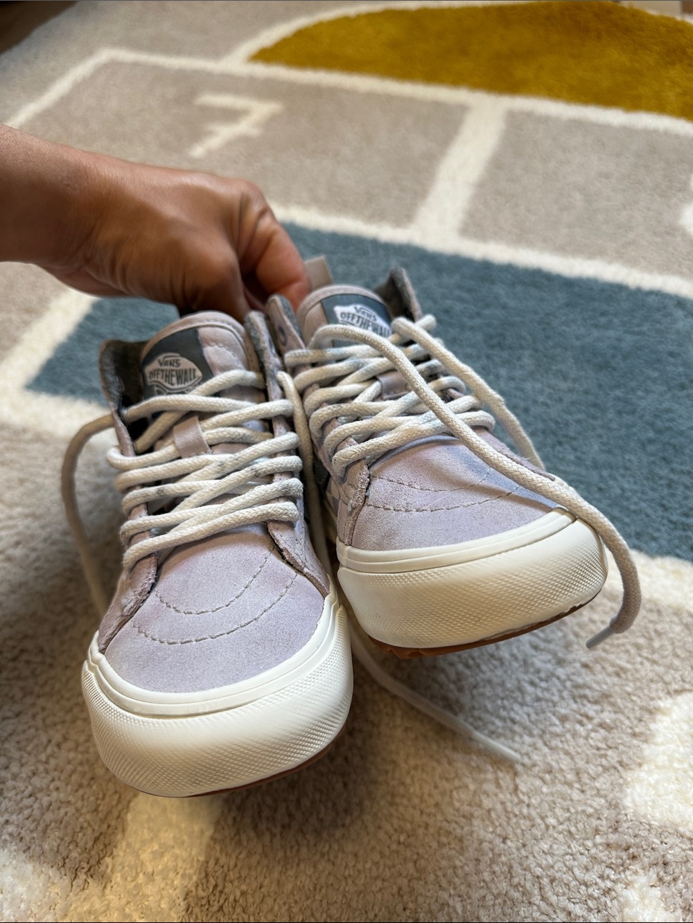 Vans - Picture 6 of 12